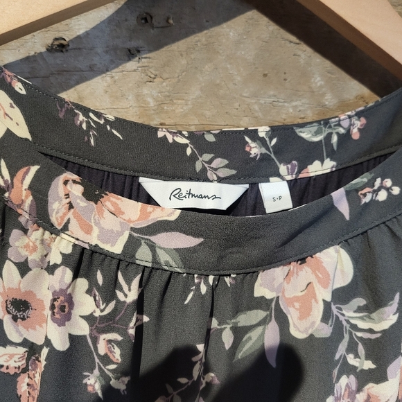 Reitman's Floral Print Blouse - Picture 2 of 5